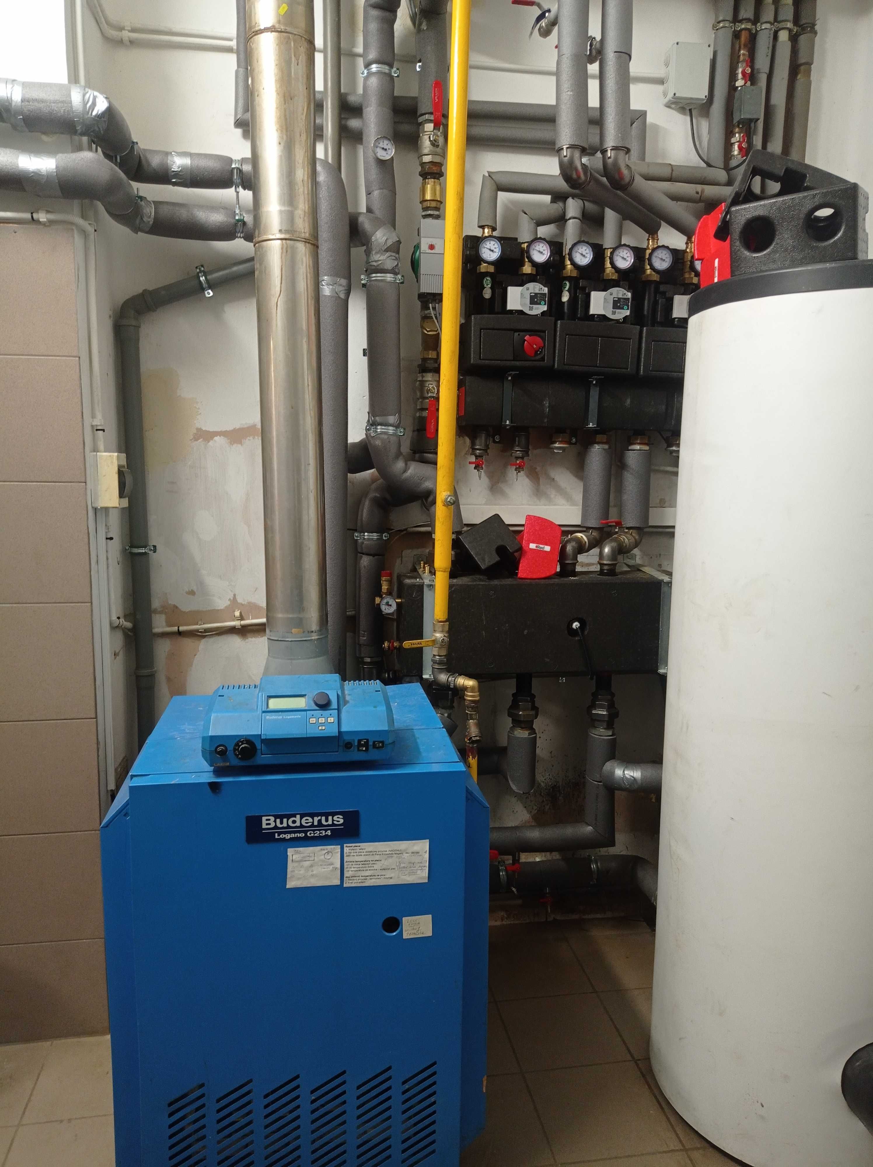 Hydraulik- instalacje sanitarne. grzewcze, gazowe, pompy ciepła