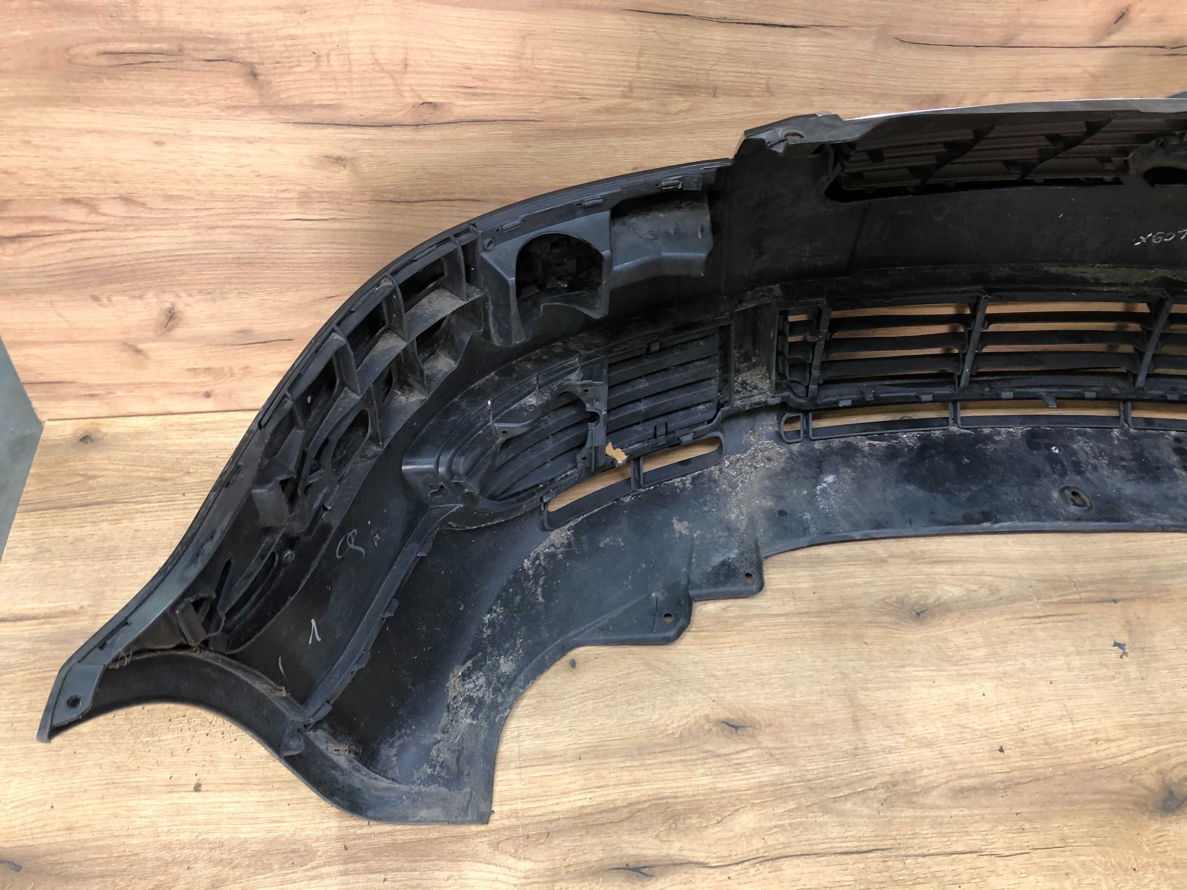 Zderzak przedni Vw Passat B5 lift kolor lc9x
