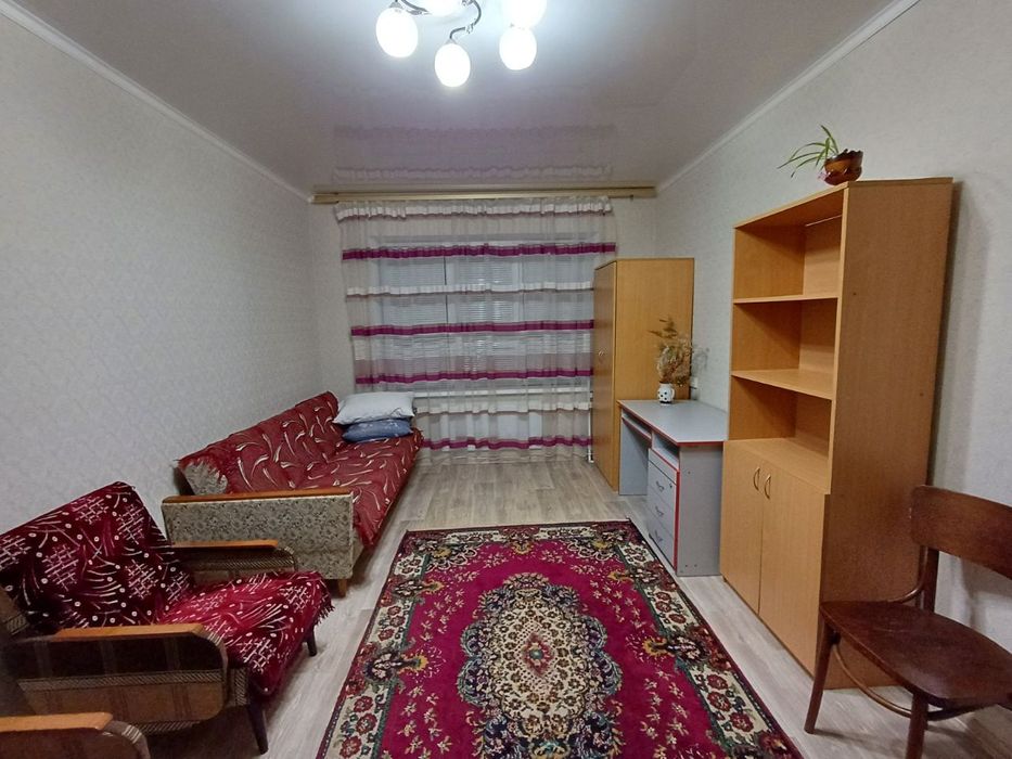 Здаю 1кім квартиру подобово