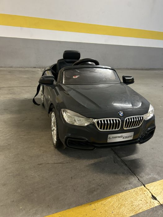 Carro BMW para criança eléctrico