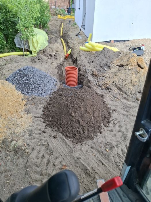 Uslugi Minikoparka koparko ładowarka gruz korzenie odwodnienia gruz