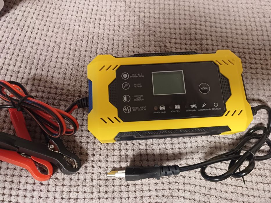 Зарядное тестер акумулятора Konnwei kw510