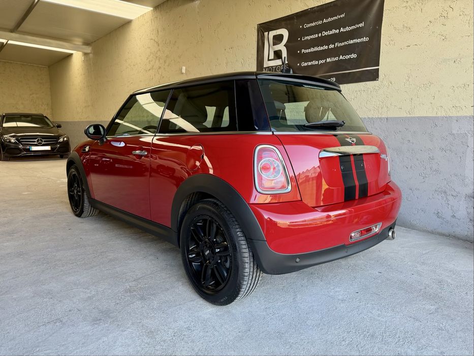 Mini Cooper D 1.6d 112cv - Desde 150€ Mês