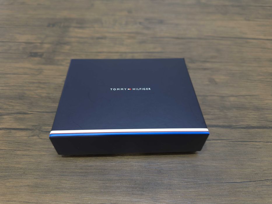 Carteira Tommy Hilfiger Original - NOVA com porta-moedas