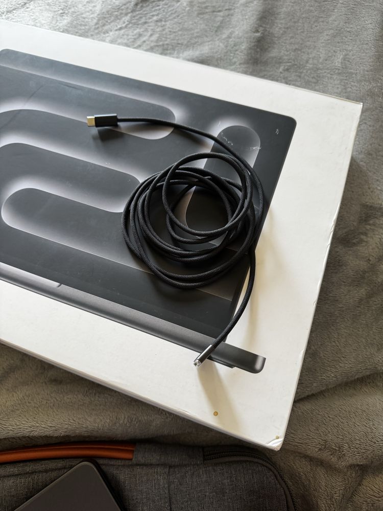 Macbook pro 16 36gb ram 512 ssd на гарантії