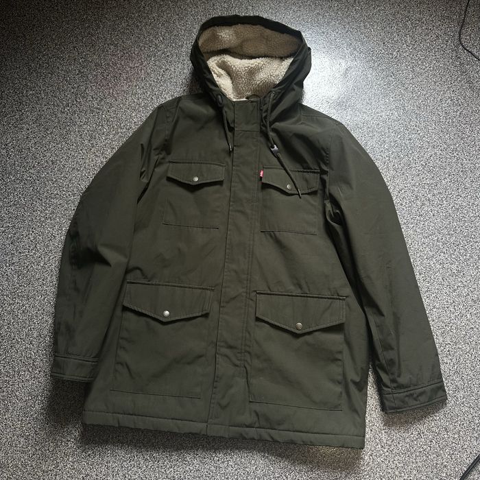 Оригинальная зимняя куртка Levis Parka Faux L
