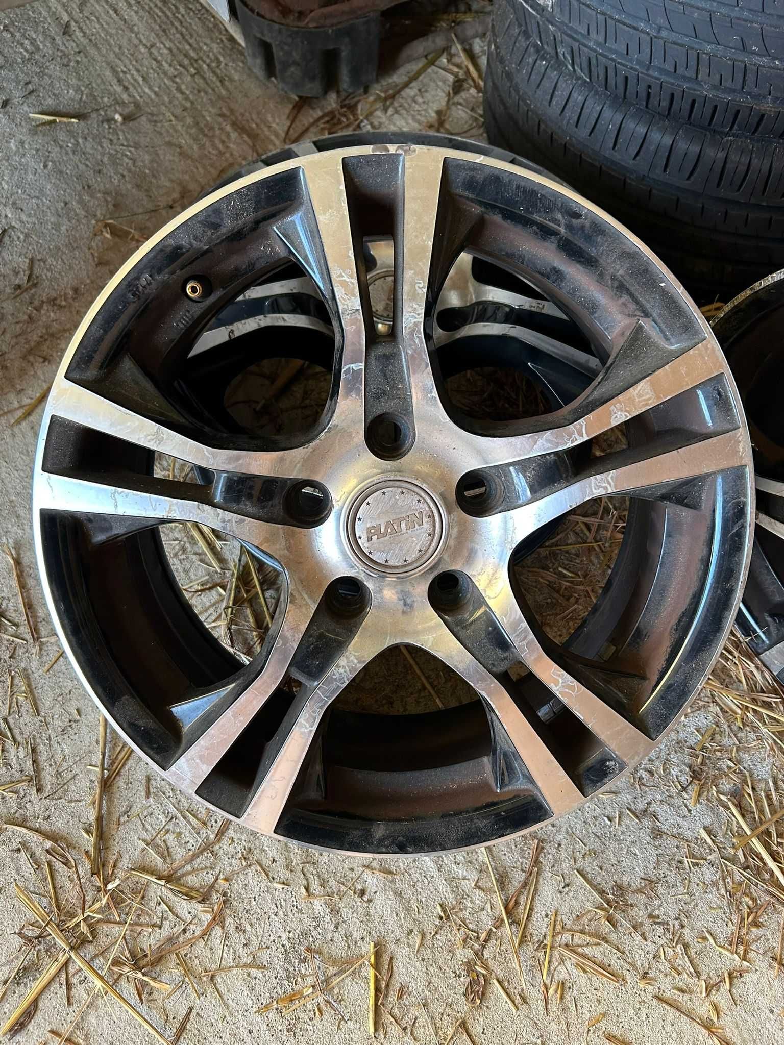 À venda 4 Jantes aluminium  r 16 montadas num honda accord