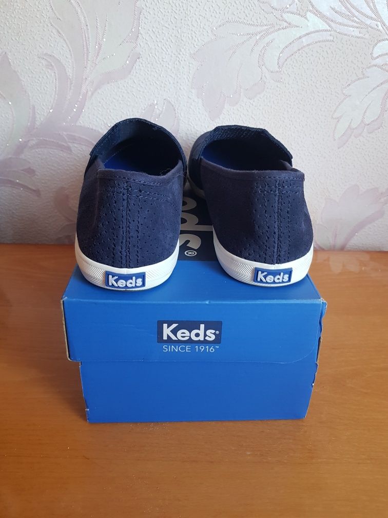 Кеди  фірми Keds