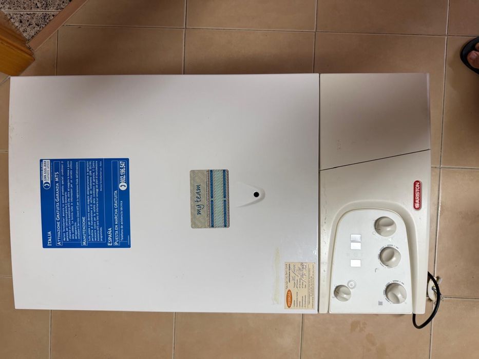 Caldeira Ariston a funcionar