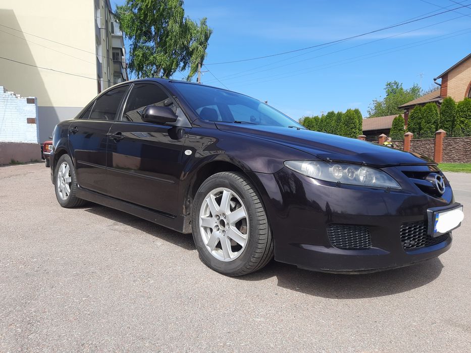 Автомобіль мазда