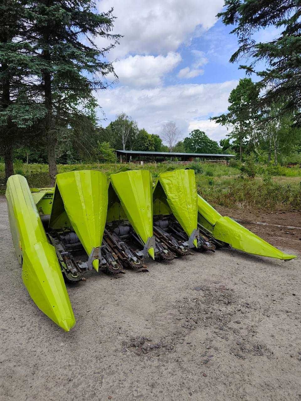 Жатка Claas 4 рядна для кукурузи з подрібнювачем