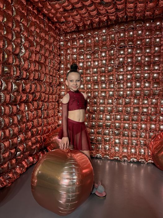 Костюм в чудовому стані діско слоу, лірікал