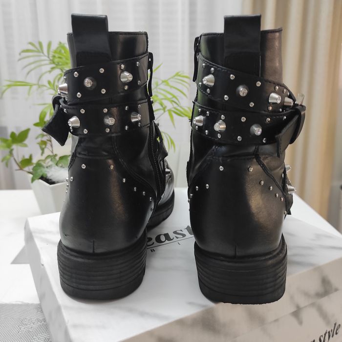 Trzewiki DeeZee rozmiar 40