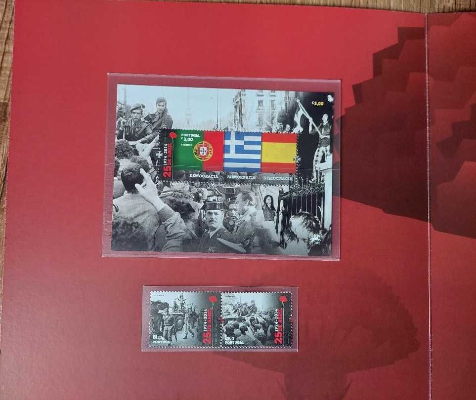 LIVRO CARTEIRA ESPECIAL 25 ABRIL, 50 ANOS DEMOCRACIA - 2024