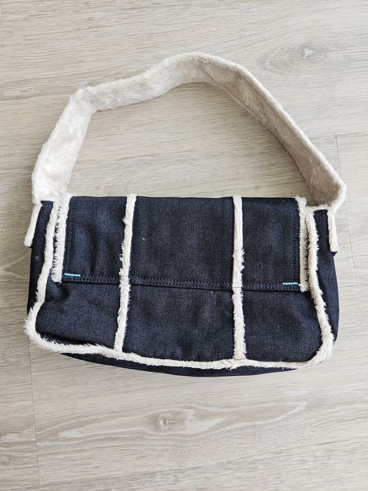 Mala da QuikSilver em ganga com pêlo