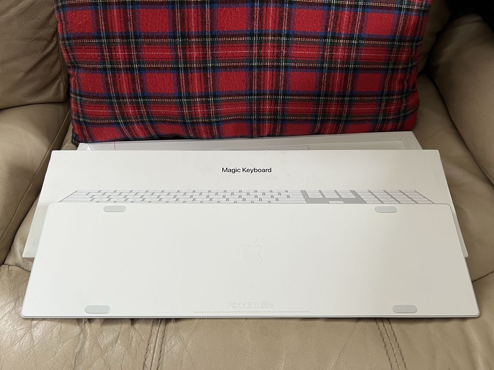 Apple Magic Keyboard z klawiaturą numeryczną