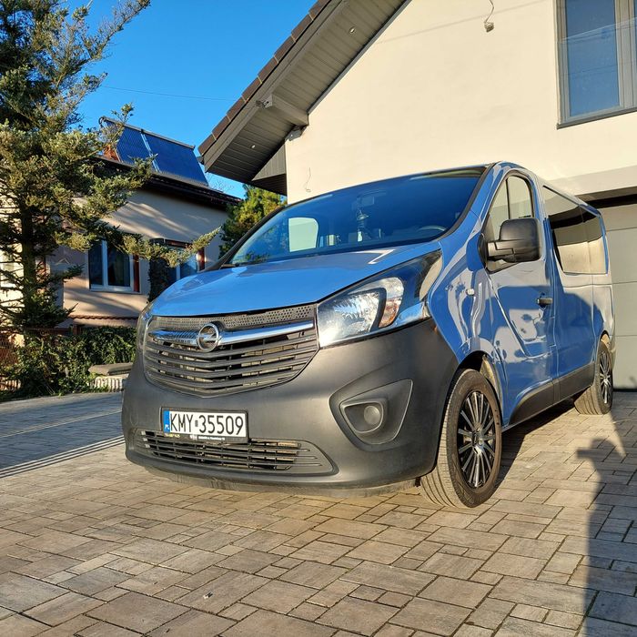 Opel vivaro 1.6 Biturbo 9 osobowy