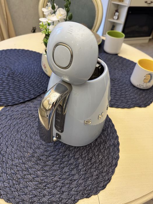 Чайник Smeg klf03pbeu