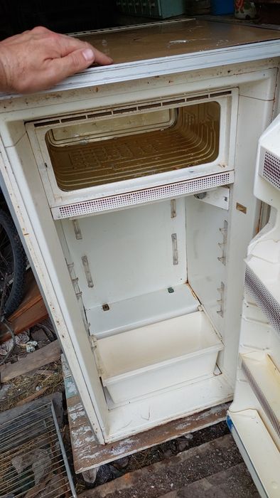 Продам корпус холодильника.