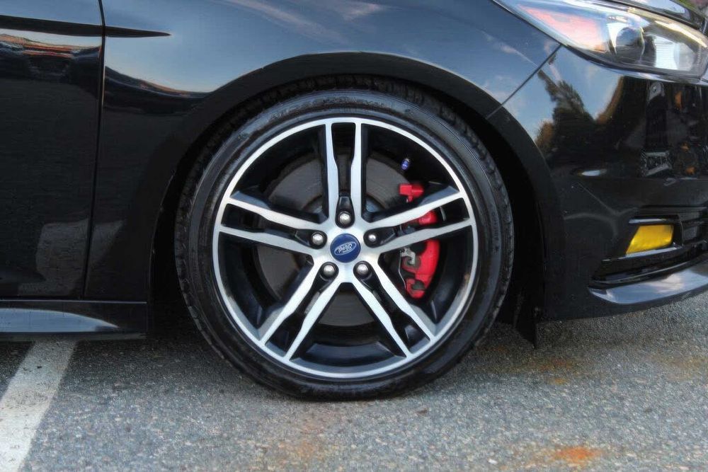 Ford Focus ST      2017