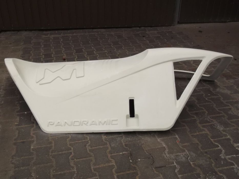 Maska w podkładzie do ładowarki Merlo