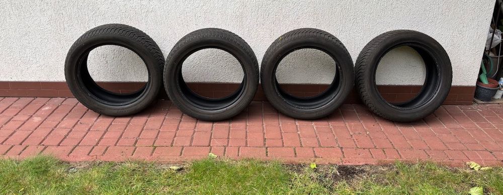 Opony zimowe 225/50R18 Yokohama BluEarth* Winter V905