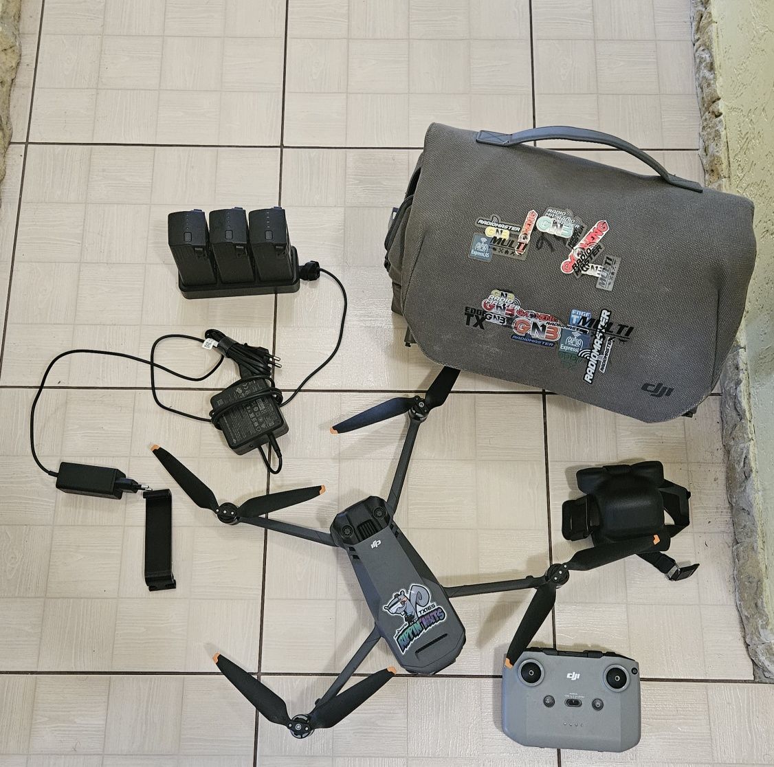 Квадрокоптер DJI Mavic 3  б/у, повна комплектація.