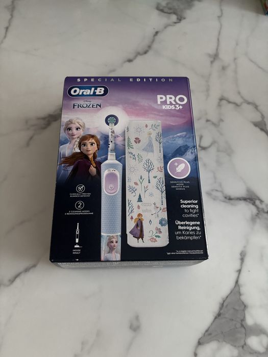 Oral-B PRO Kids 3+ Frozen II – elektryczna szczoteczka dla dzieci