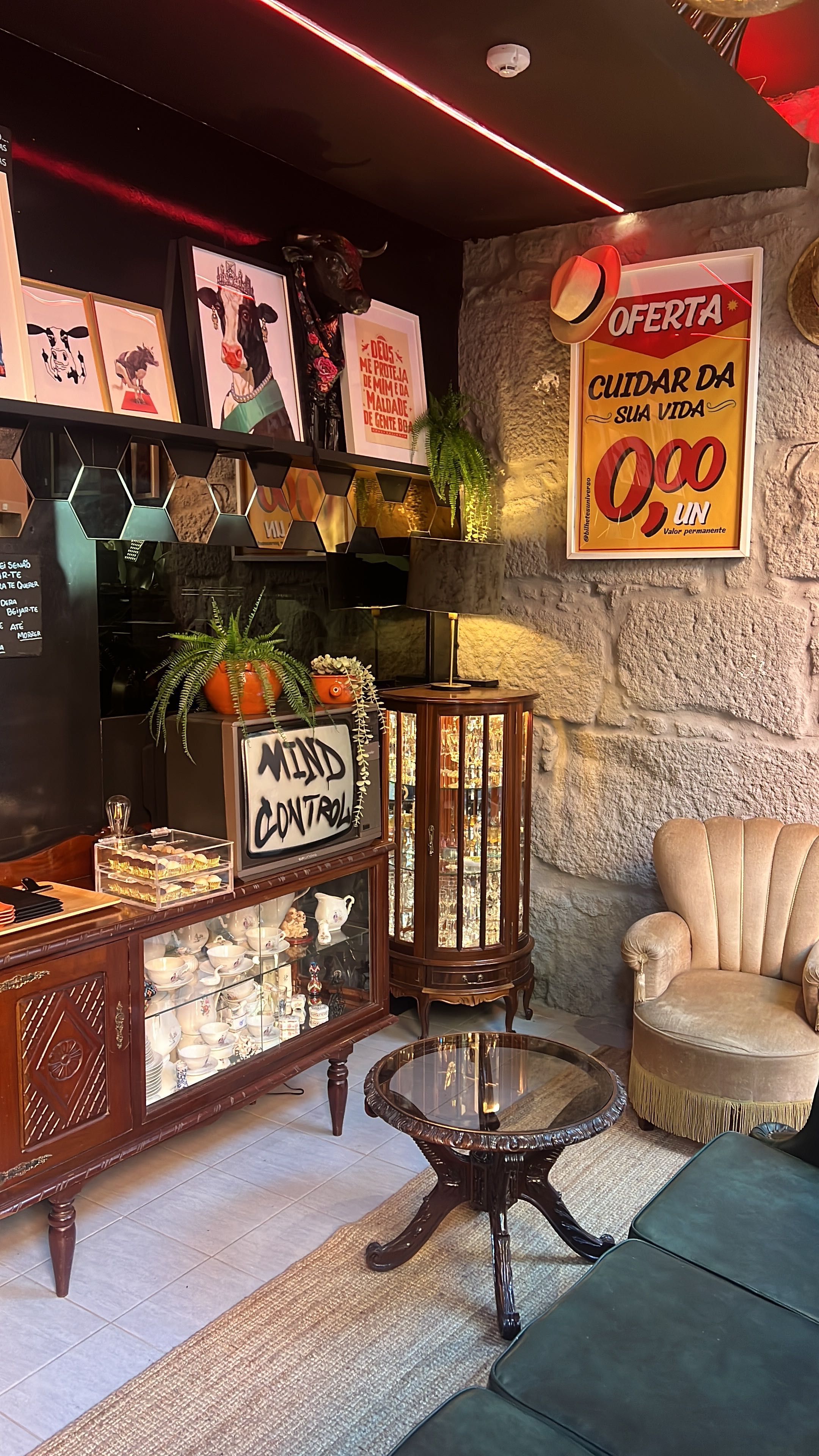 Alugo restaurante pronto a funcionar na baixa do Porto