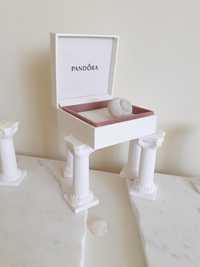 White Jewelry box from Pandora Pudełolko na biżuterię białe