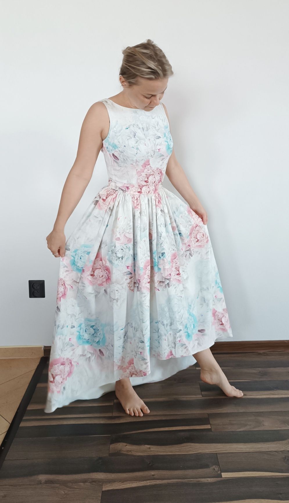 Sukienka w kwiaty wesele XS polska marka