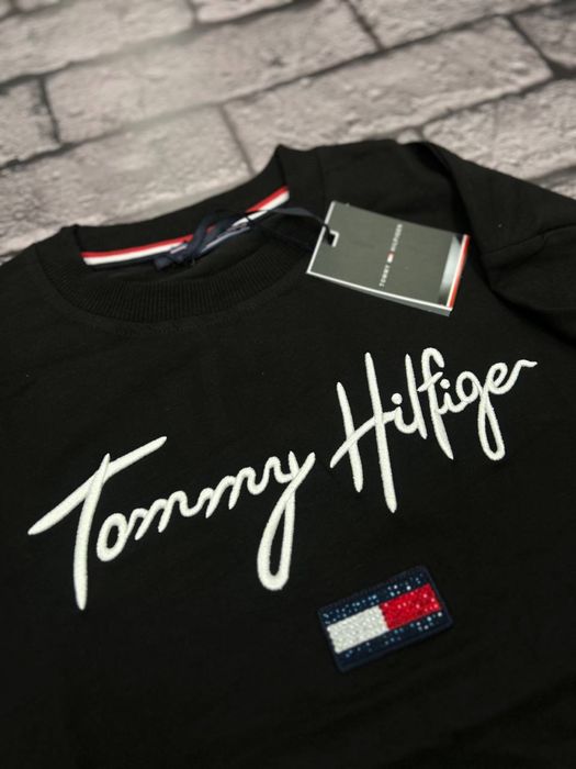 ЛІКВІДАЦІЯ СКЛАДУ-40%! Женский свитшот Tommy Hilfiger черная кофта топ