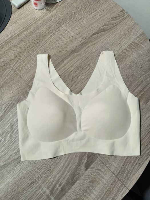 Biustonosz bezszwowy XL nowy