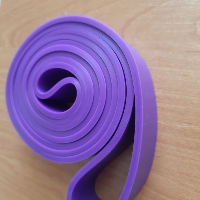 Резиновая петля  сиреневая эспандер резинка 32мм 2м 15 39  кг