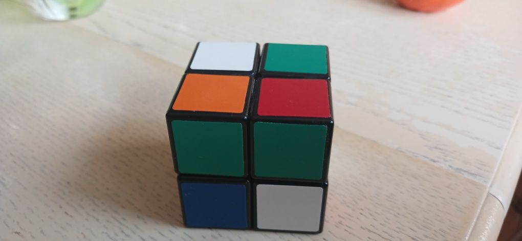 Кубик-рубик.развивающая игрушка.