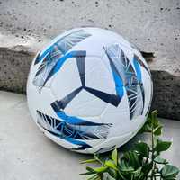 М’яч футбольний розмір 5 для усіх видів покриттів