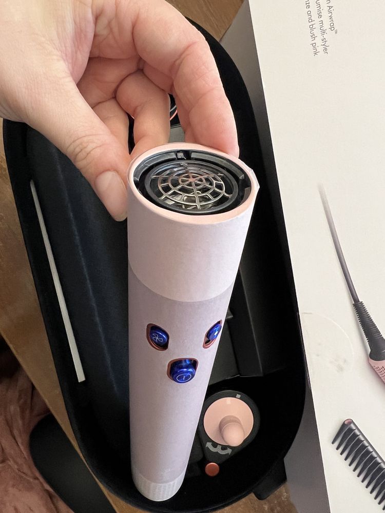 Подарунок Новий запакований Оригінал Стайлер Фен Дайсон Рожевий Dyson