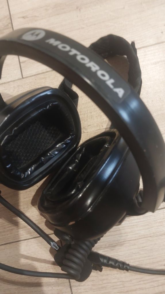 Sprzedam zestaw słuchawkowy Motorola PMLN 6760A