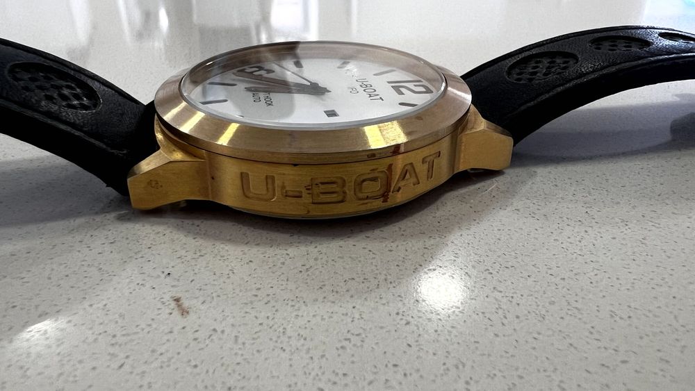 Relógio muito pouco usado da conhecida marca U-Boat