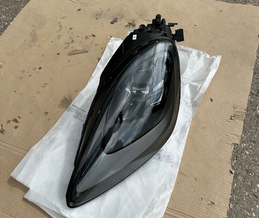 Lampa przednia lewa Porsche Cayenne 9y0941033ak 9y0 941 033 ak