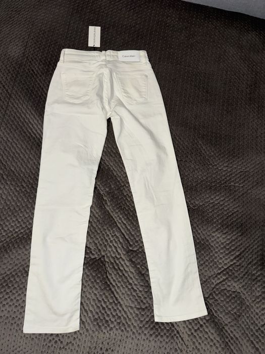білі джинси slim fit Calvin Klein