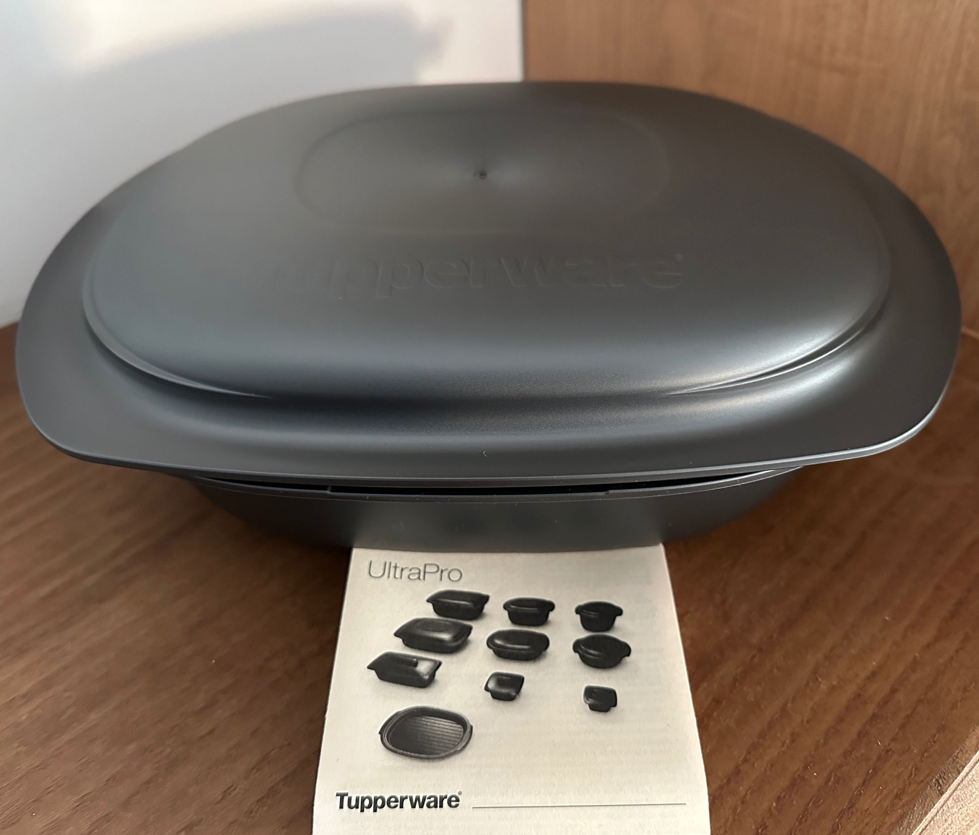 Ultra Pro 2L Tupperware