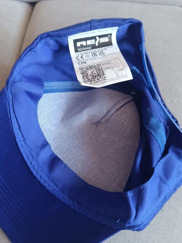 nowa czapka Piast Gliwice z autografem