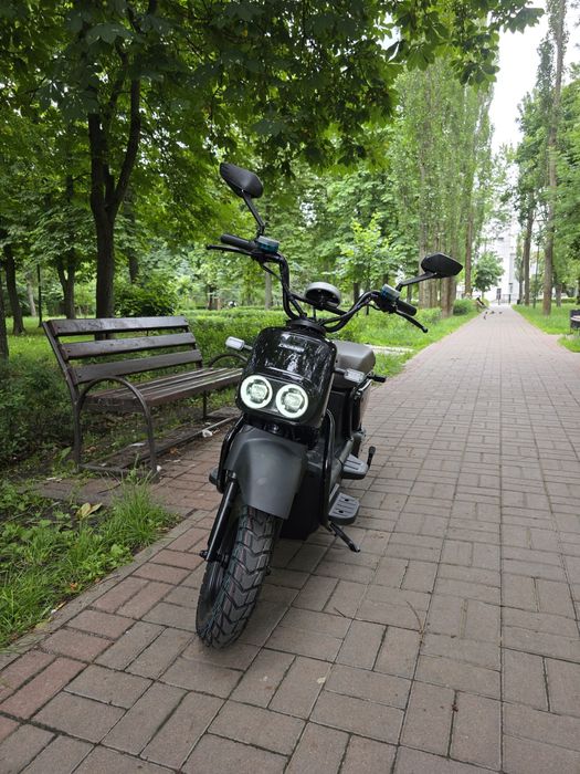 Електроскутер в Оренду