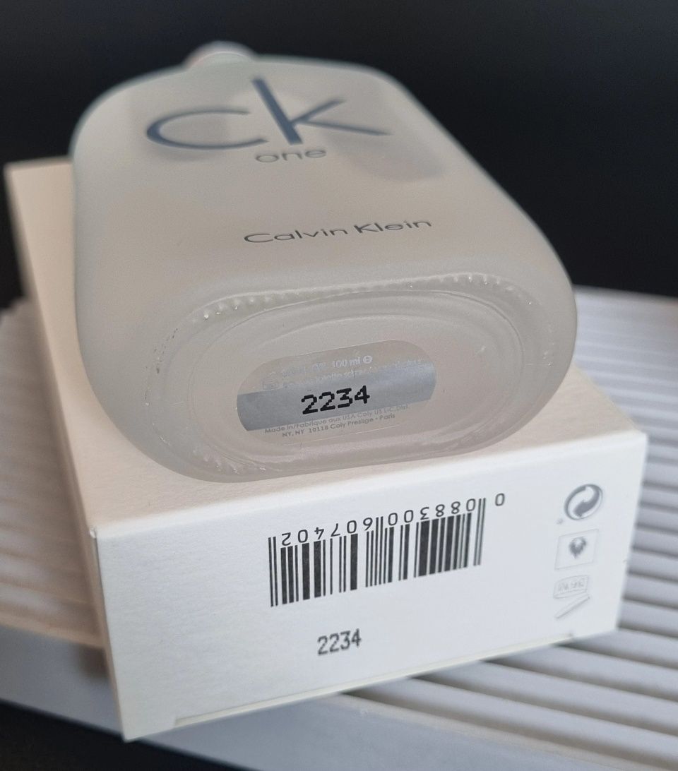 CK One Calvin Klein