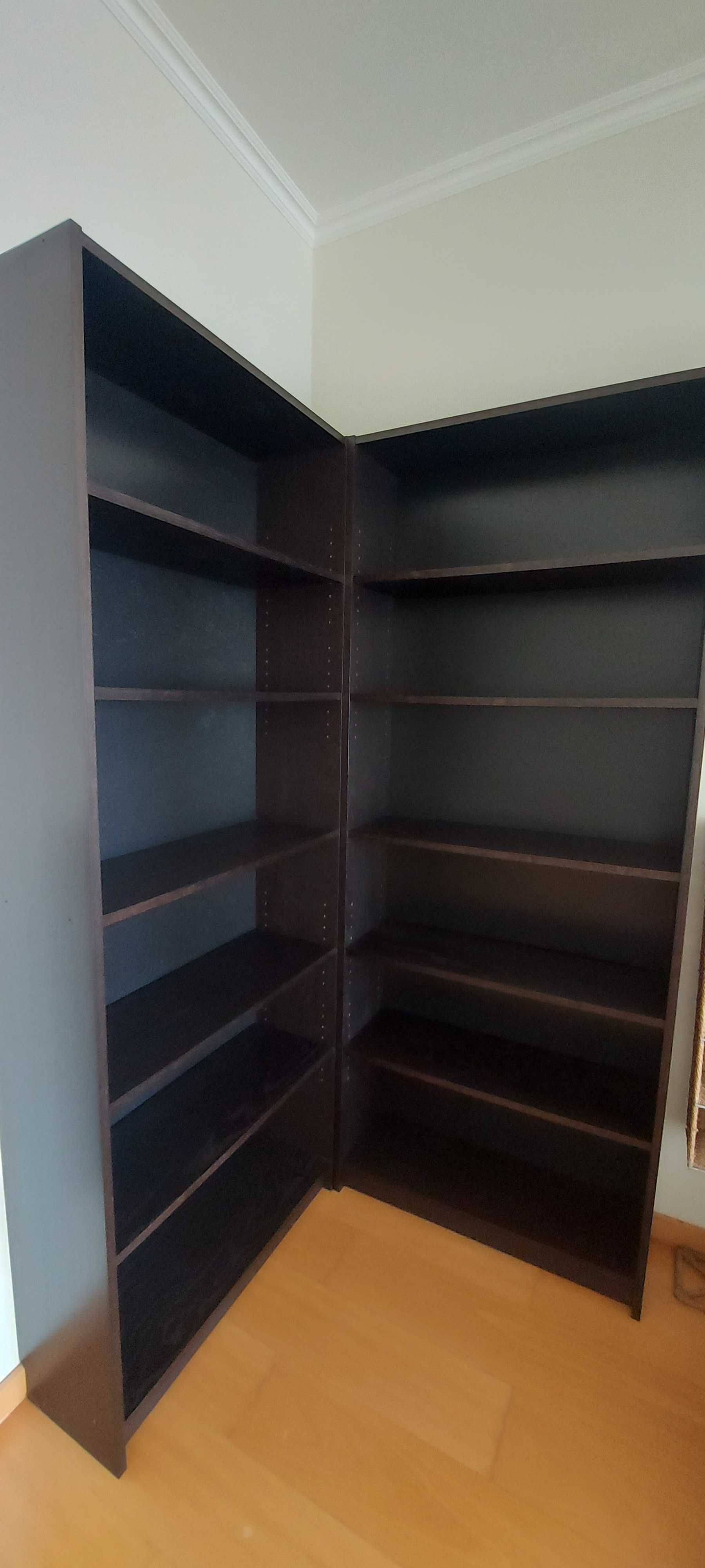 Quatro estantes em ótimo estado - 80 cm