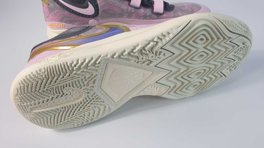 NIKE KYRIE 8 ASW Pink Foam/Multi-color rozmiar 44,5