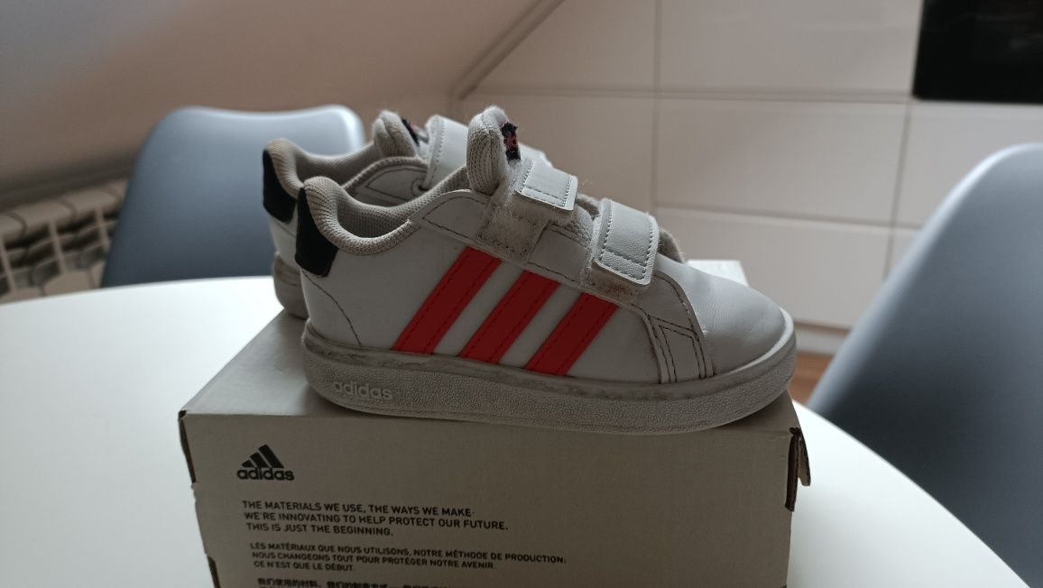 Buty adidasy dla dziewczynki