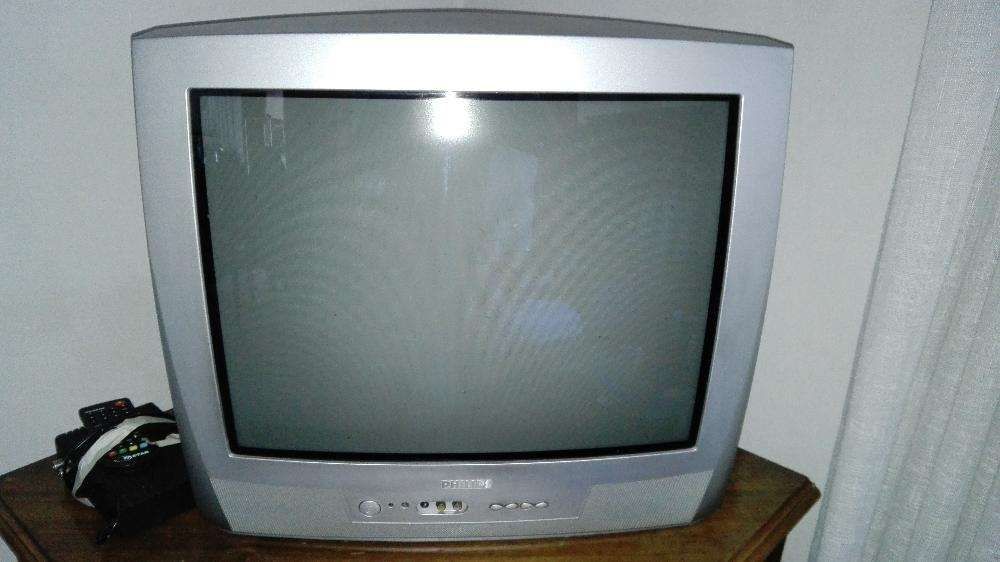 TV Philips cinzenta