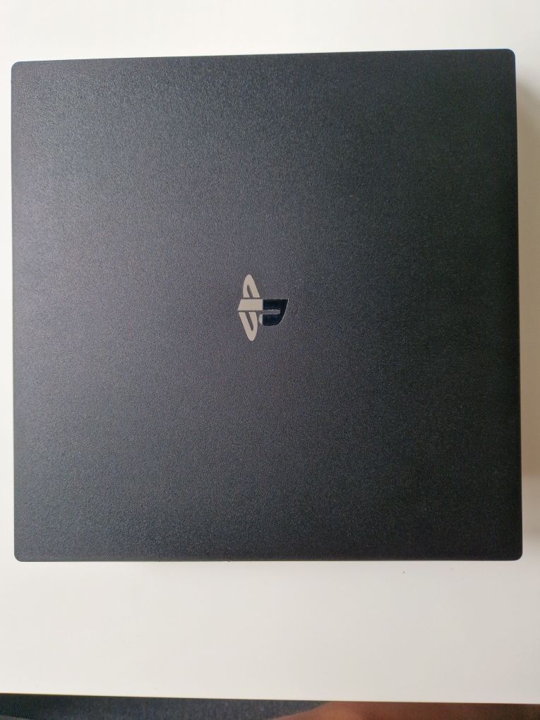 Ps4 Pro 2TB 7216B OFW 11.0 idealna pod Jailbreak Przeróbka CFW